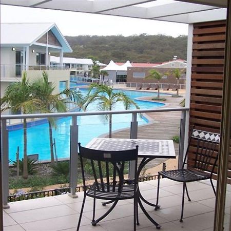 Oaks Pacific Blue 349 Fantastic Pool Aparthotel Salamander Bay Exterior foto