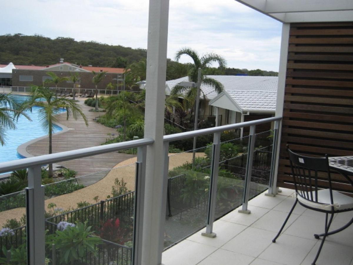 Oaks Pacific Blue 349 Fantastic Pool Aparthotel Salamander Bay Exterior foto