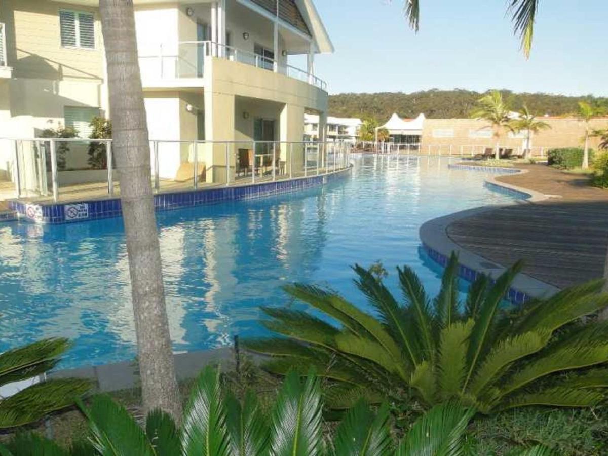 Oaks Pacific Blue 349 Fantastic Pool Aparthotel Salamander Bay Exterior foto